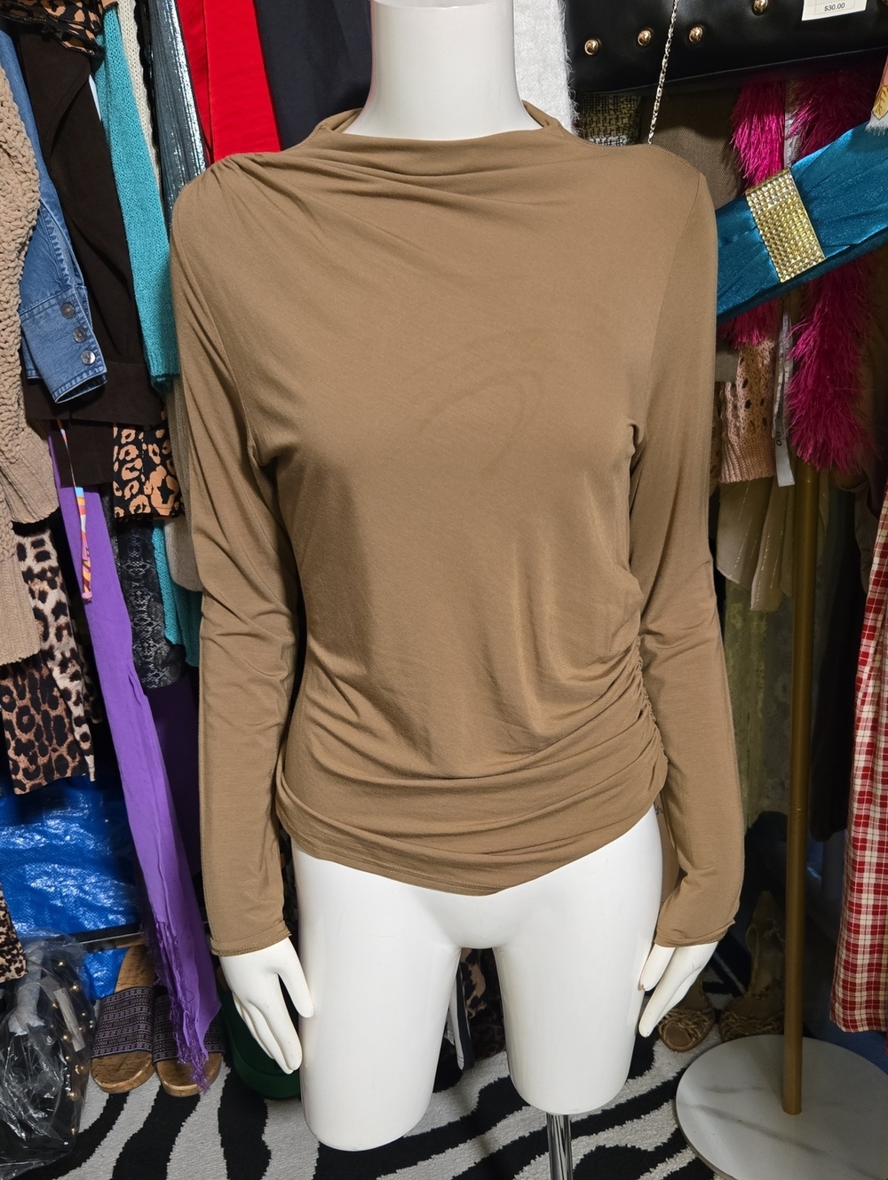 Women's Long-Sleeve Ruched Crewneck Top - Tan